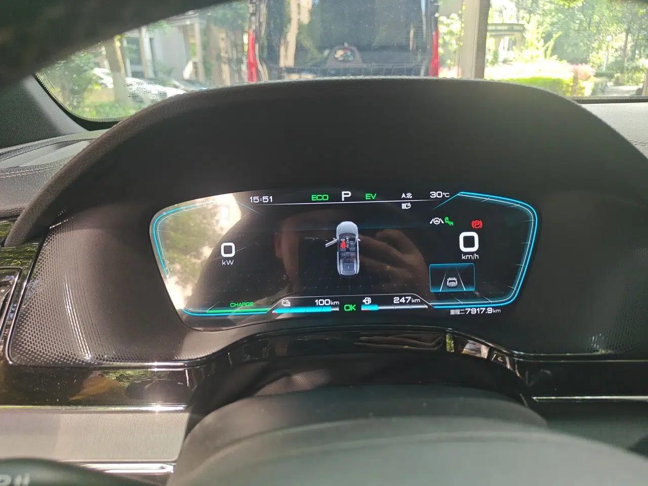 BYD Tang New Energy 2021 DM-i 112KM Prestige Model — миниатюра 11