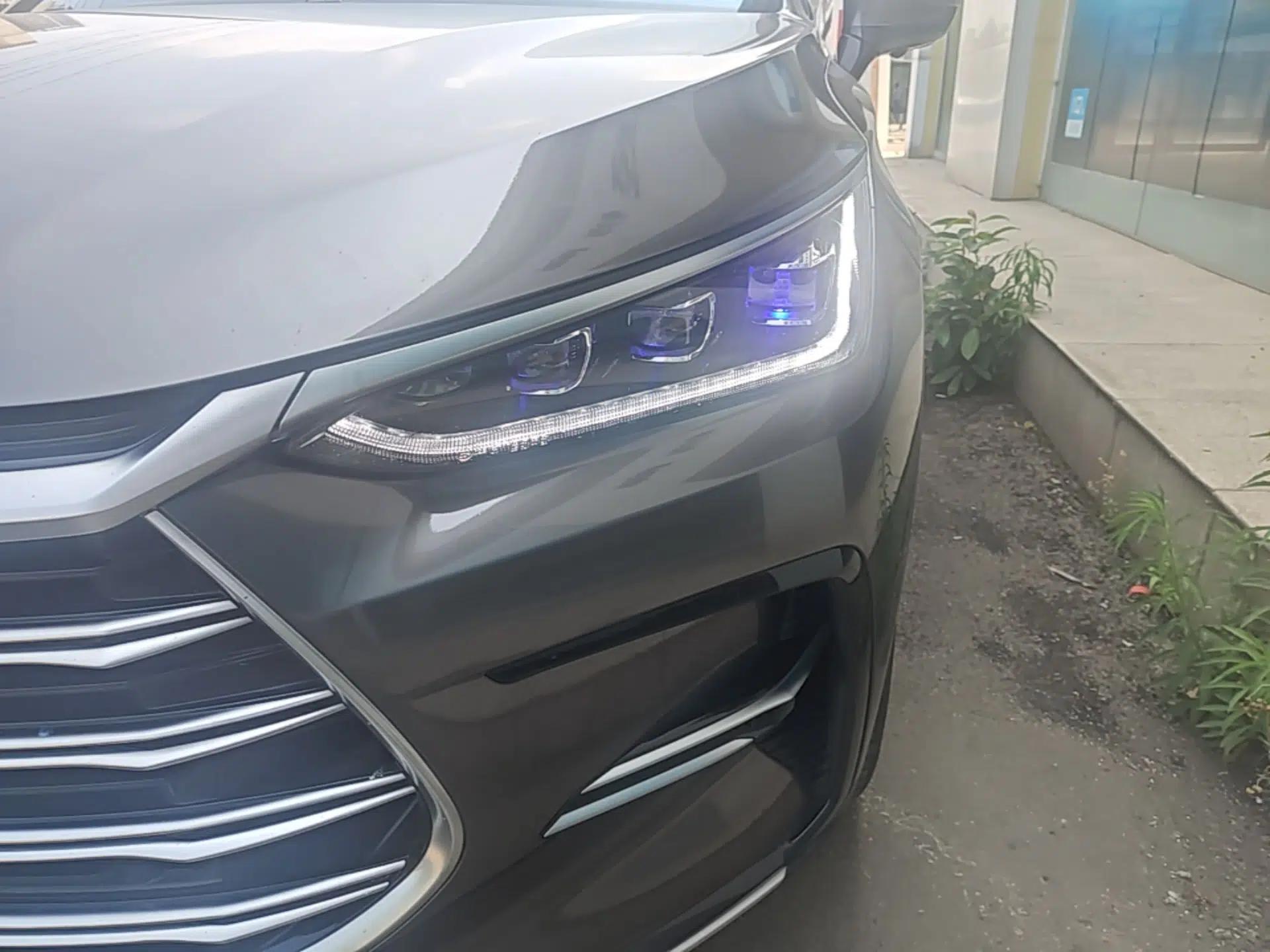 BYD Tang New Energy 2023 DM-i Champion Edition 112KM Prestige Model — миниатюра 8