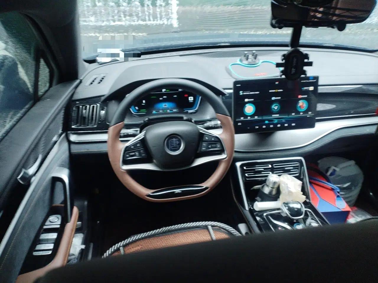 BYD Tang New Energy 2021 DM-i 112KM Prestige Model — миниатюра 10
