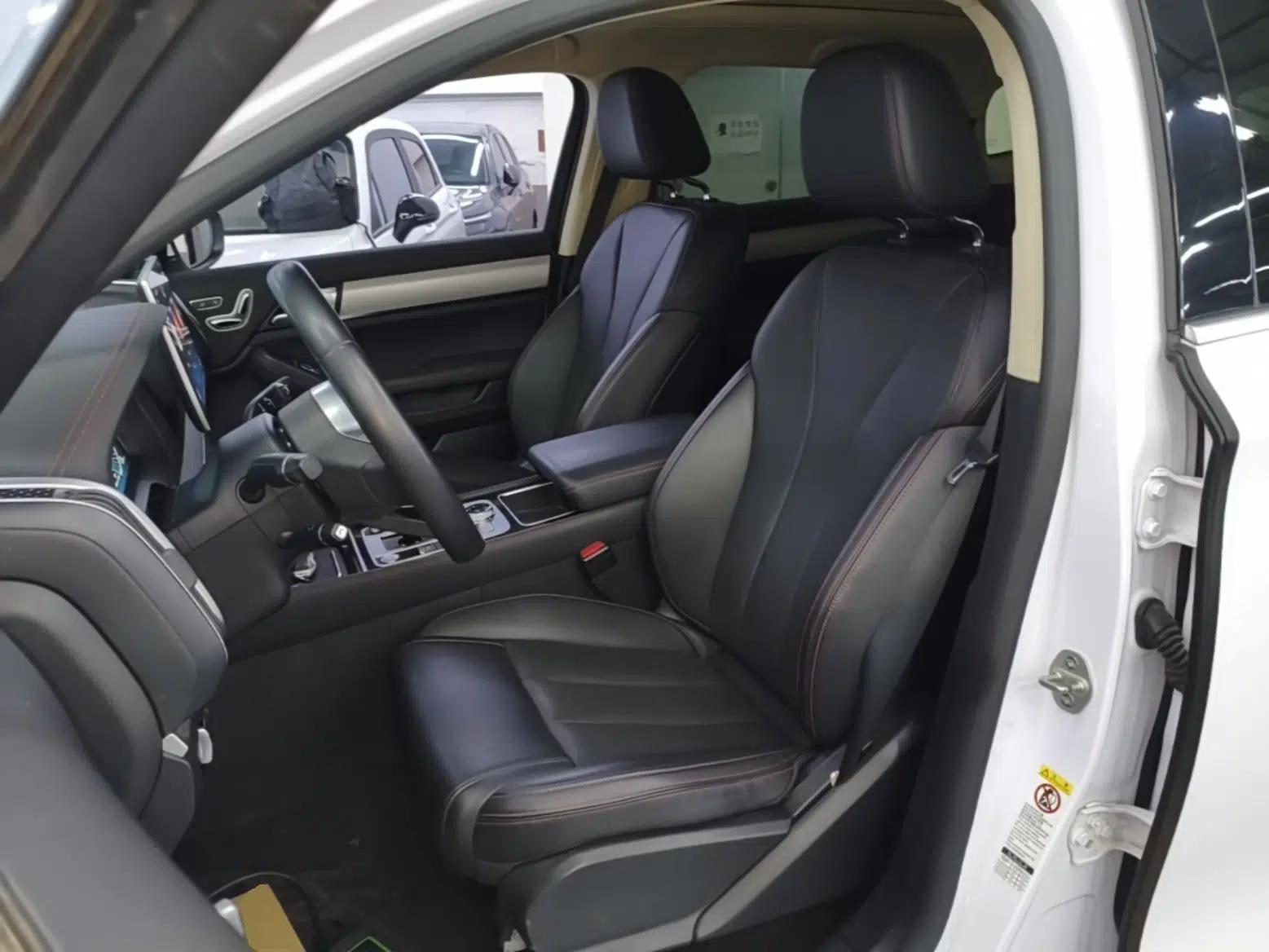 BYD Tang New Energy 2018 DM 2.0T All-Wheel Drive Smart Connectivity Enjoyment Model 5 Seats China V Emission Standard — миниатюра 17