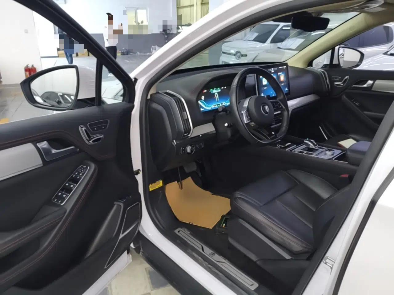 BYD Tang New Energy 2018 DM 2.0T All-Wheel Drive Smart Connectivity Enjoyment Model 5 Seats China V Emission Standard — миниатюра 18