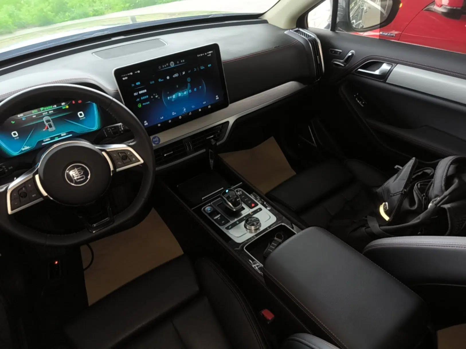 BYD Tang New Energy 2019 EV600D Four-Wheel Drive Smart Connect Genesis Edition — миниатюра 16