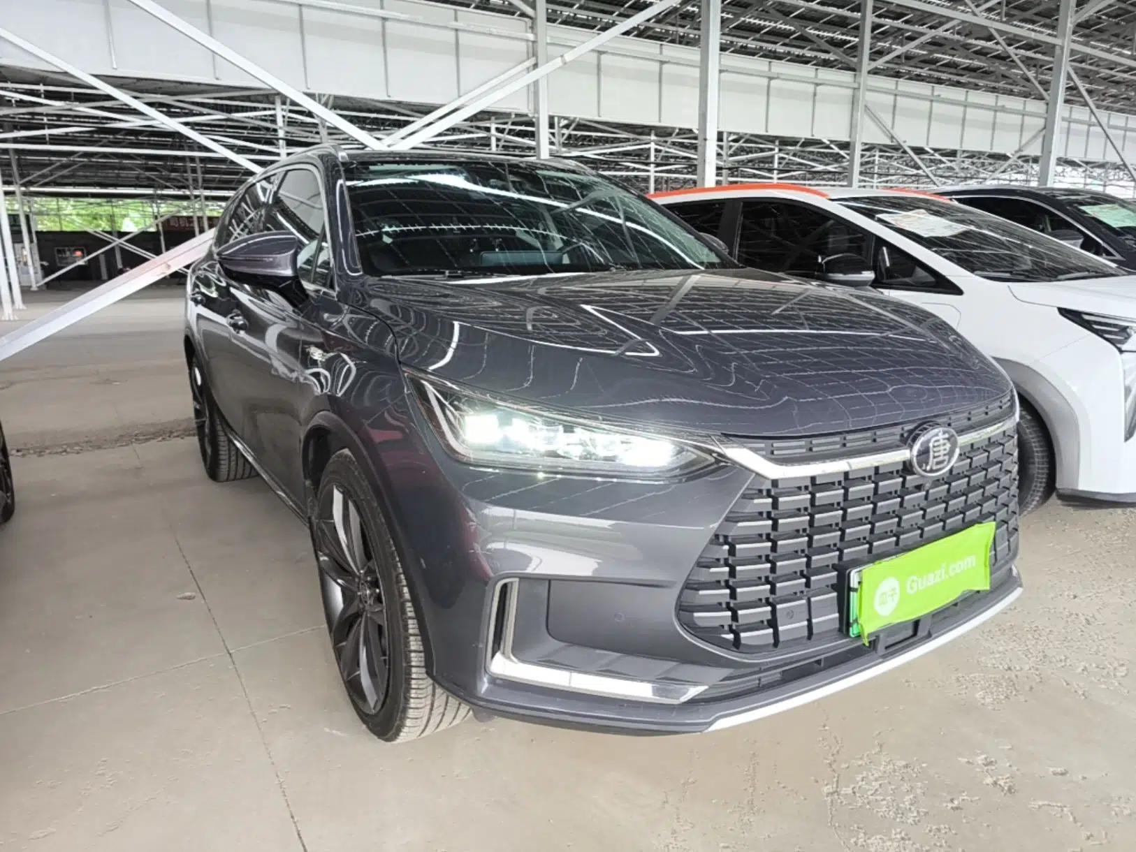 BYD Tang New Energy 2019 EV600D Four-Wheel Drive Smart Connect Genesis Edition — миниатюра 3