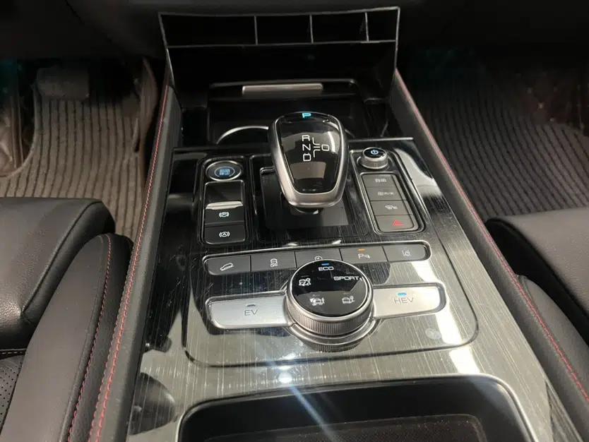 BYD Tang New Energy 2019 DM 2.0T All-Wheel Drive Smart Connect & Enjoyment Model 6 Seats China VI Standard — миниатюра 22