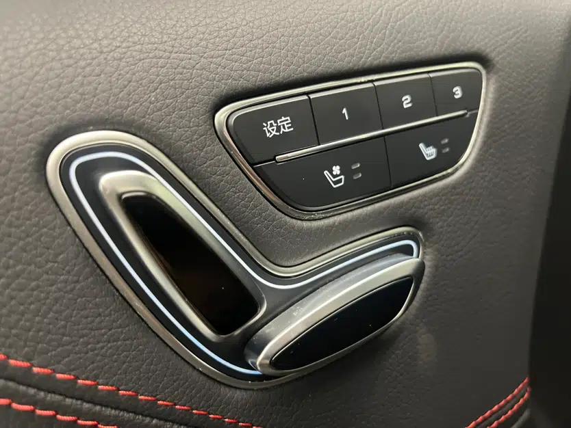 BYD Tang New Energy 2019 DM 2.0T All-Wheel Drive Smart Connect & Enjoyment Model 6 Seats China VI Standard — миниатюра 23