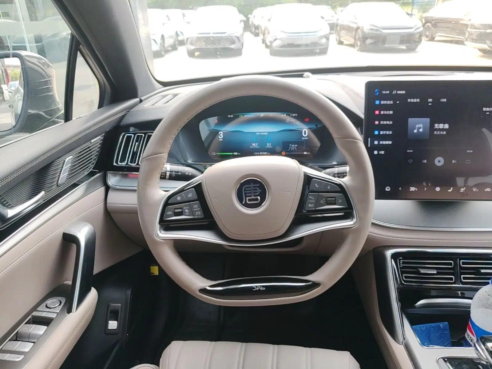 BYD Tang New Energy 2024 DM-i Glory Edition 112KM Flagship Model — миниатюра 13