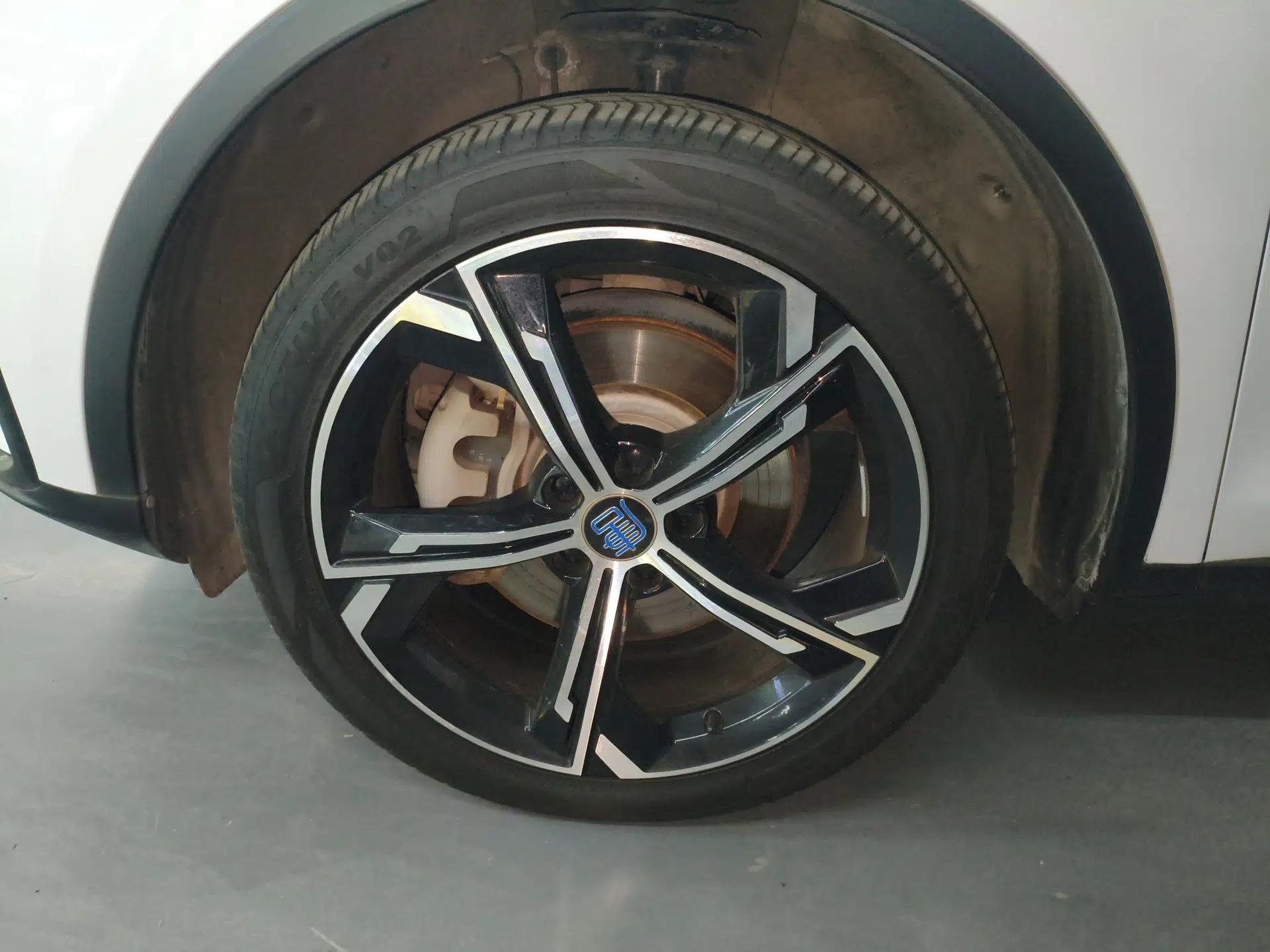 BYD Tang New Energy 2021 DM 2.0T Four-Wheel Drive Performance Edition Prestige Model — миниатюра 4