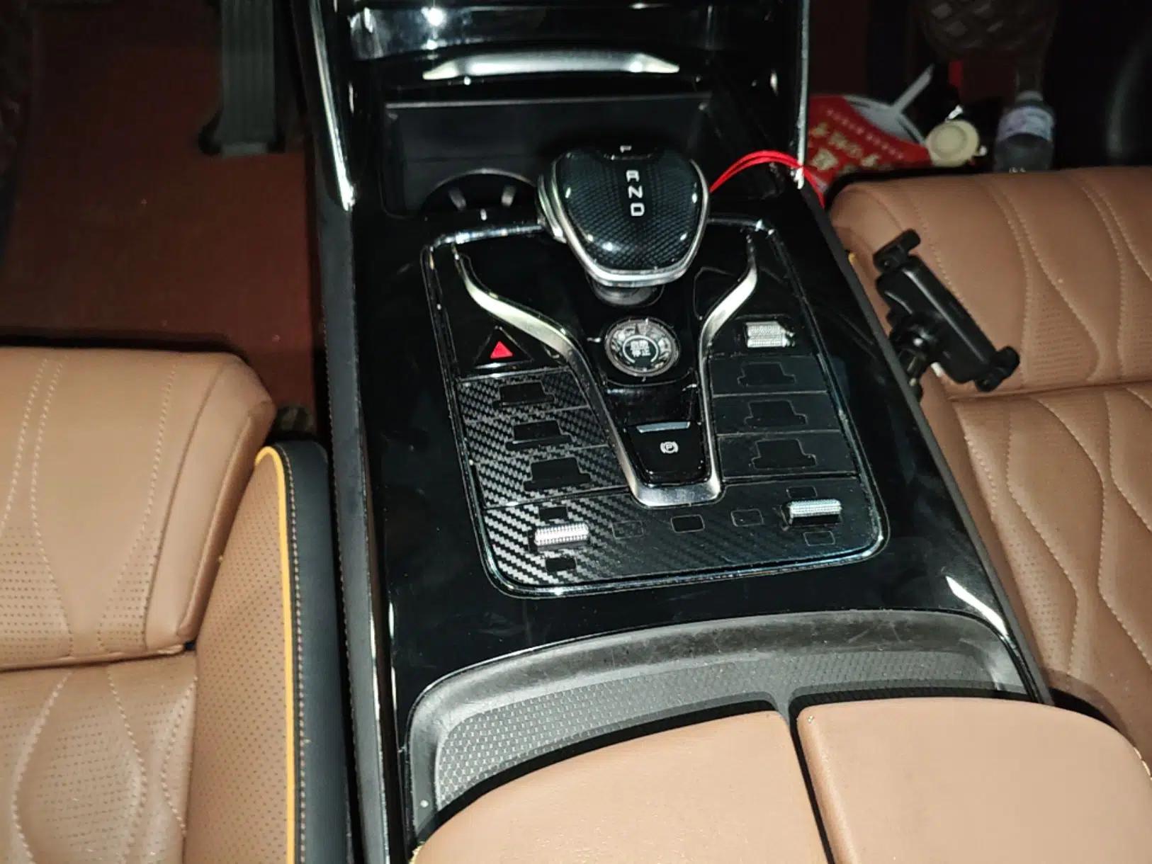 BYD Tang New Energy 2021 DM-i 112KM Prestige Model — миниатюра 21