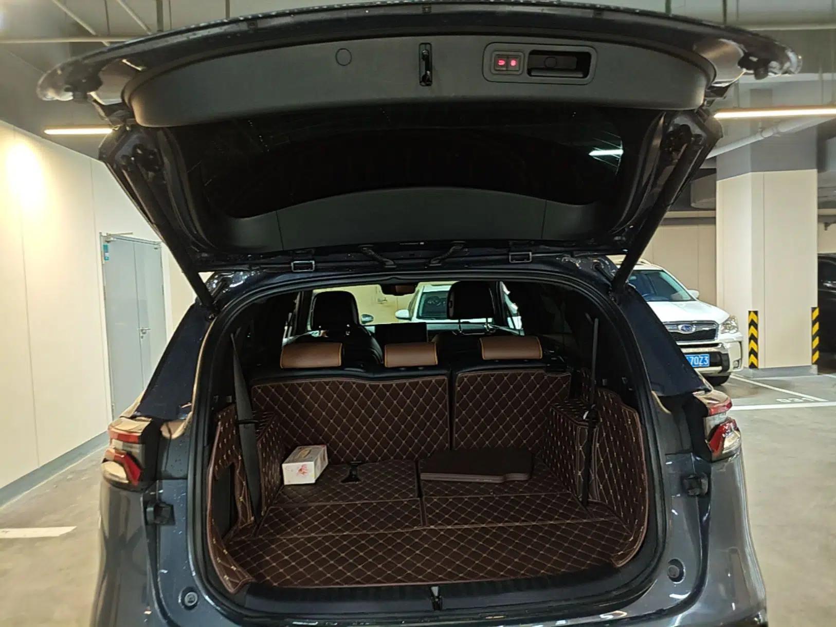 BYD Tang New Energy 2021 DM-i 112KM Prestige Model — миниатюра 27