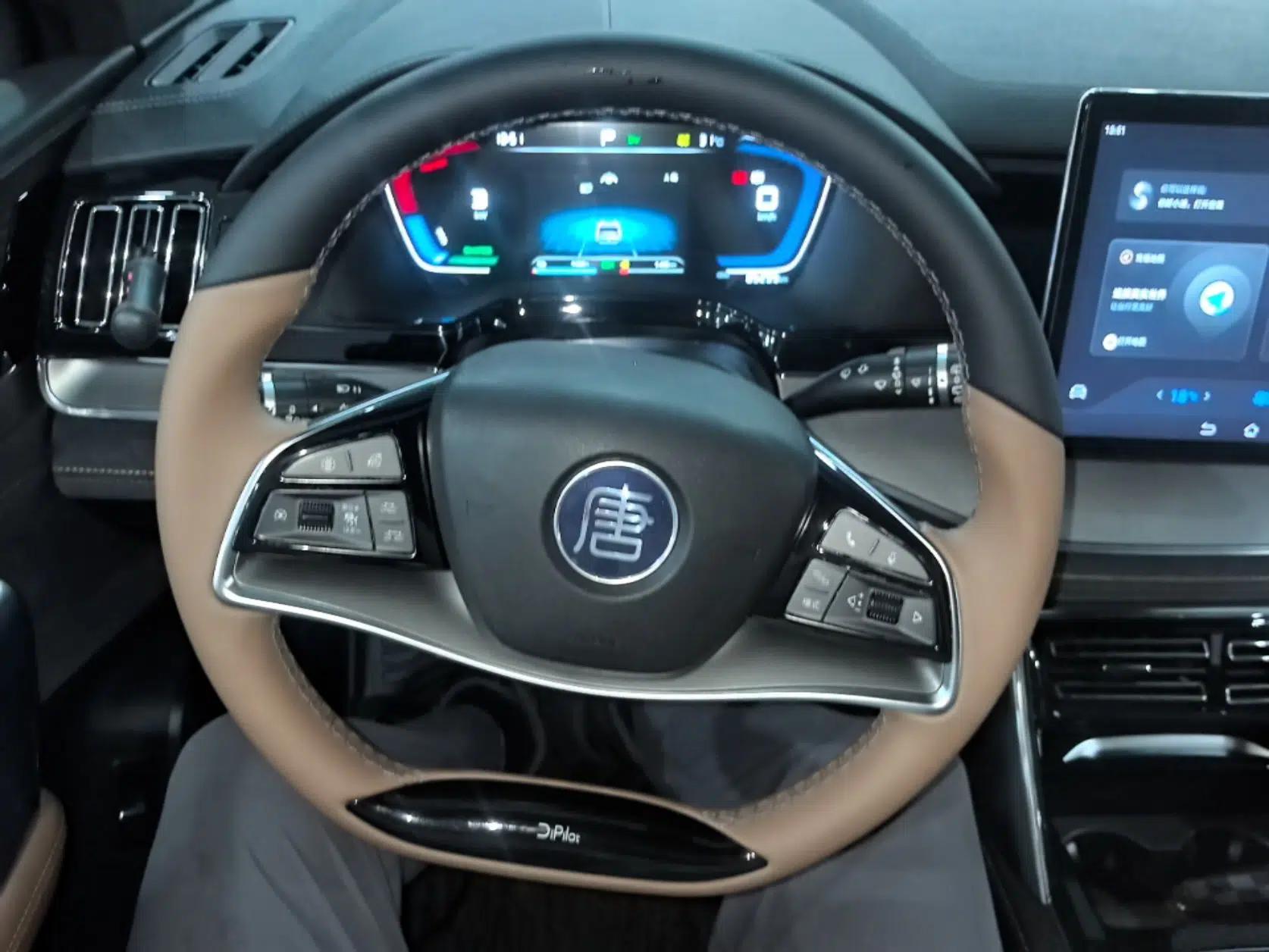 BYD Tang New Energy 2021 DM-i 112KM Prestige Model — миниатюра 18