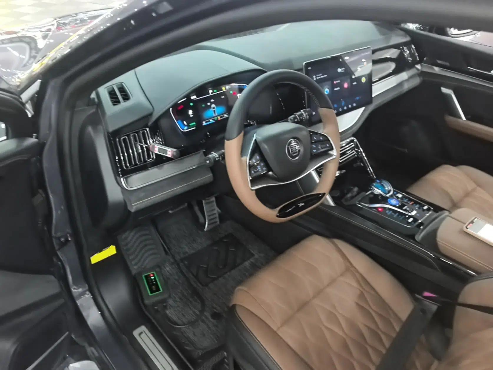 BYD Tang New Energy 2021 DM-i 112KM Prestige Model — миниатюра 23