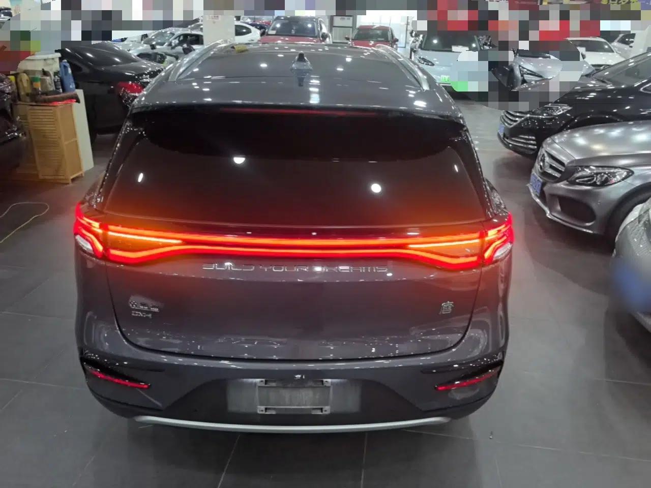 BYD Tang New Energy 2021 DM-i 112KM Prestige Model — миниатюра 5