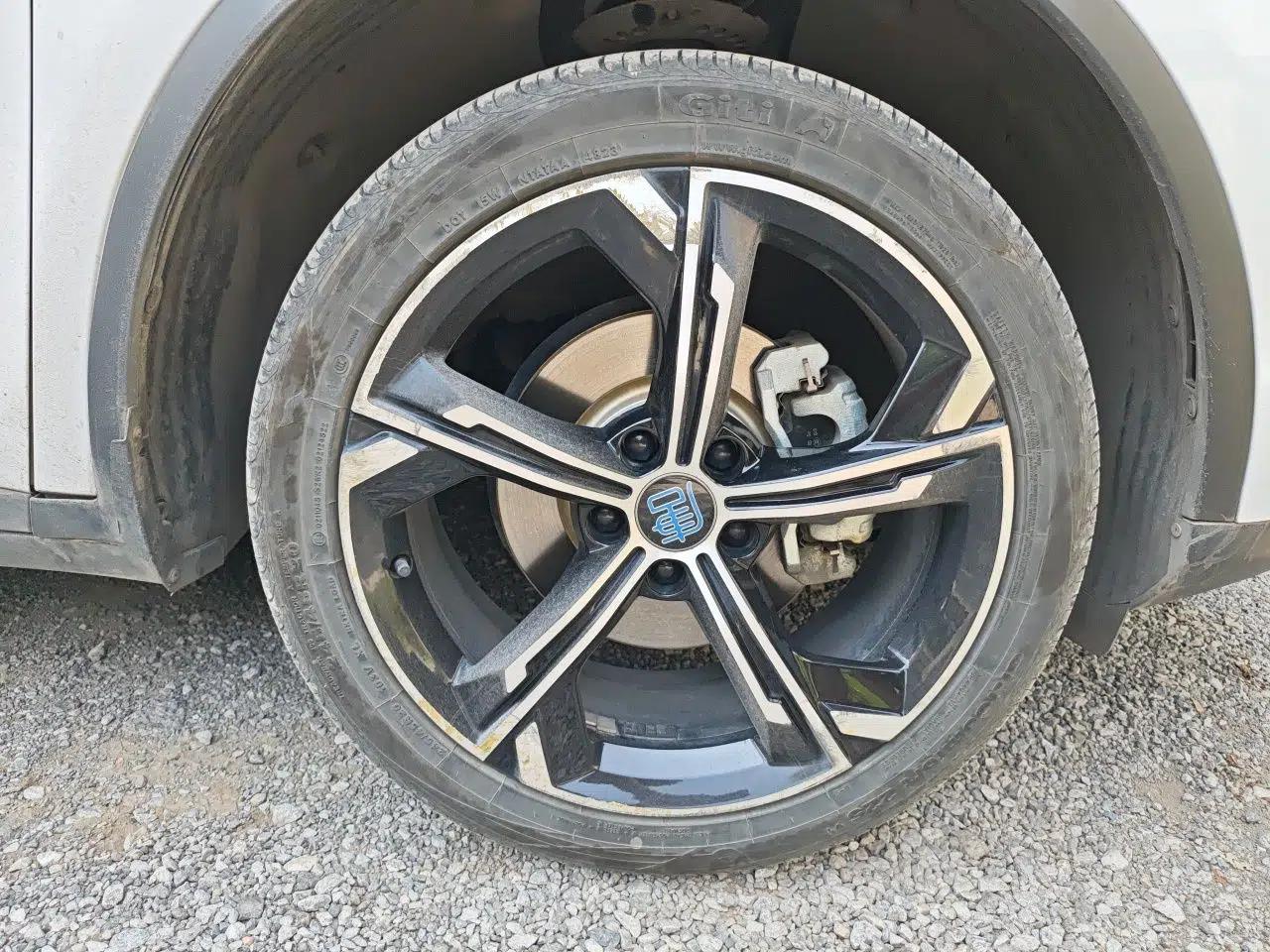 BYD Tang New Energy 2021 DM-i 112KM Prestige Model — миниатюра 8
