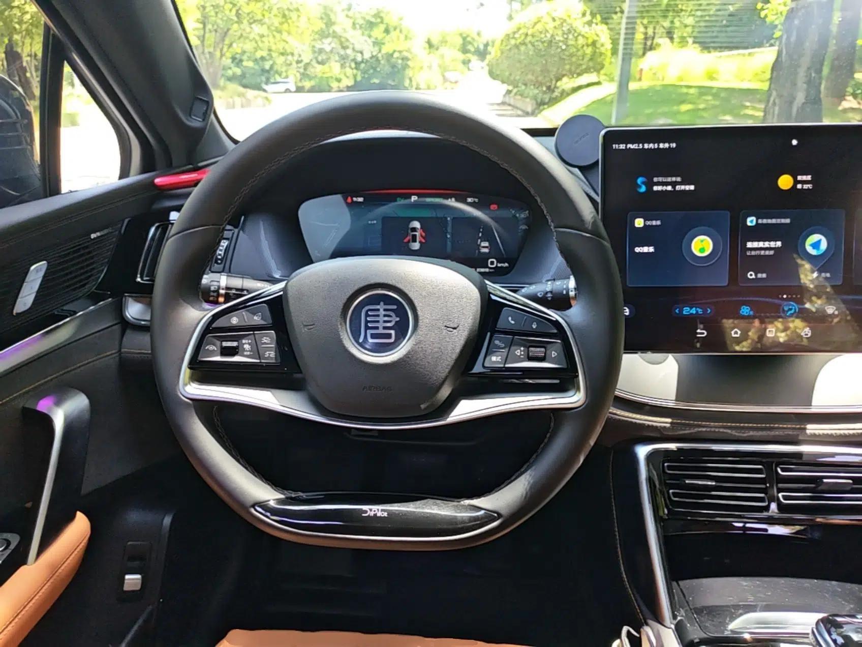 BYD Tang New Energy 2022 DM-i 252km Luxury Model — миниатюра 7