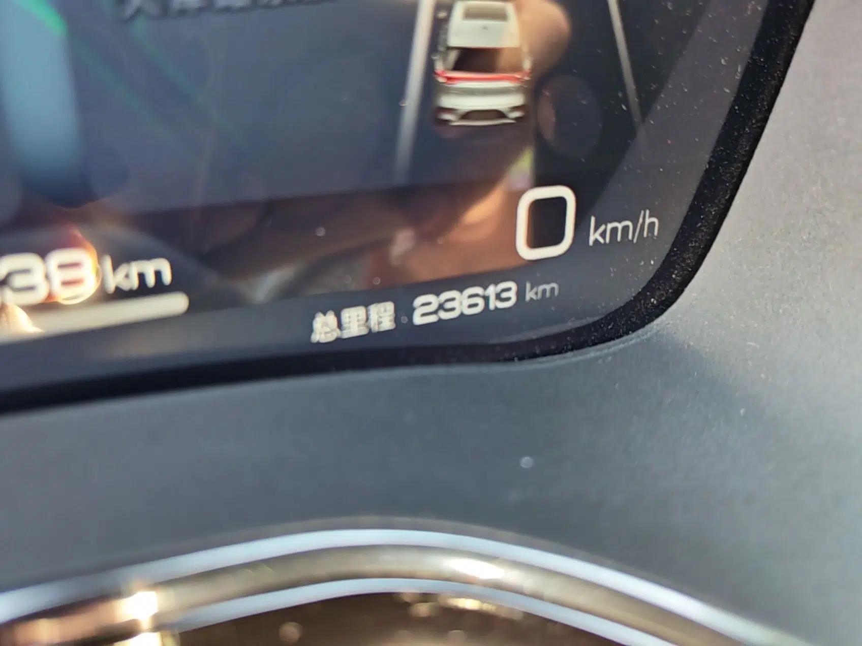 BYD Tang New Energy 2022 DM-i 252km Luxury Model — миниатюра 9