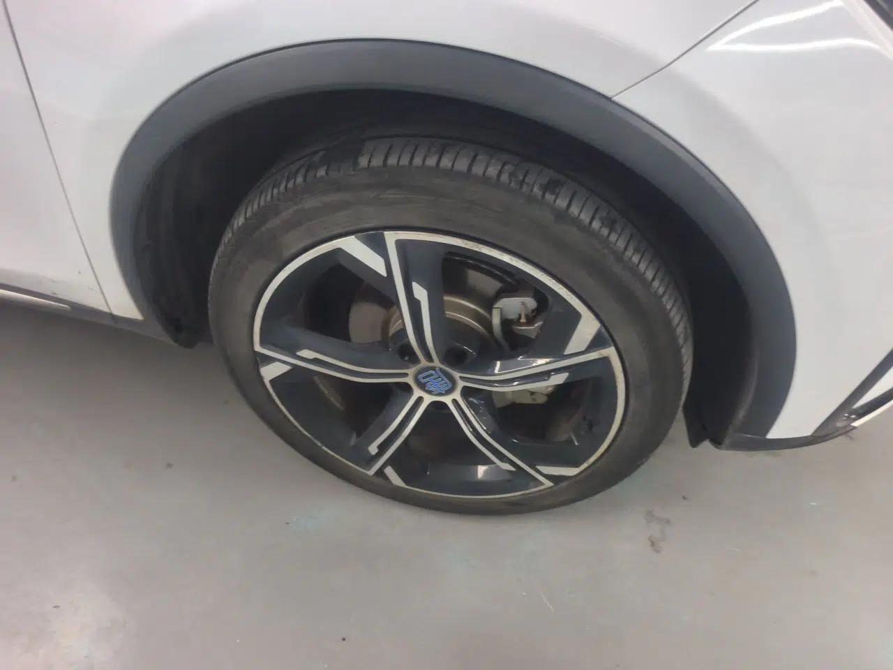 BYD Tang New Energy 2021 DM-i 112KM Prestige Model — миниатюра 8