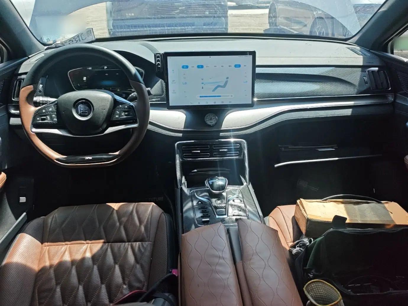 BYD Tang New Energy 2021 DM-i 112KM Prestige Model — миниатюра 17
