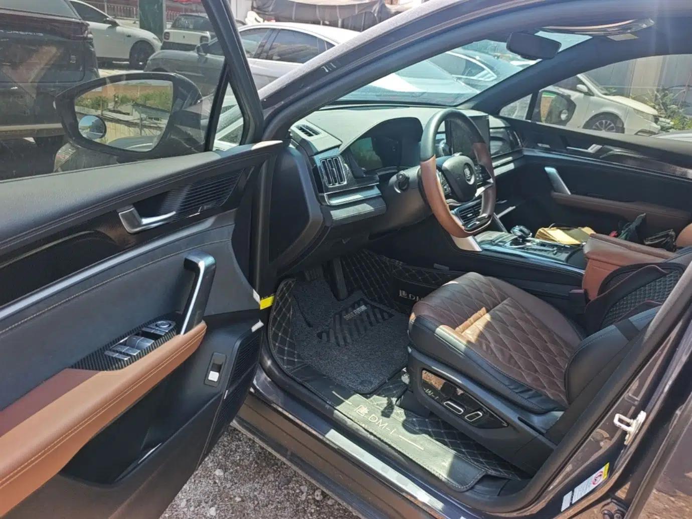 BYD Tang New Energy 2021 DM-i 112KM Prestige Model — миниатюра 23