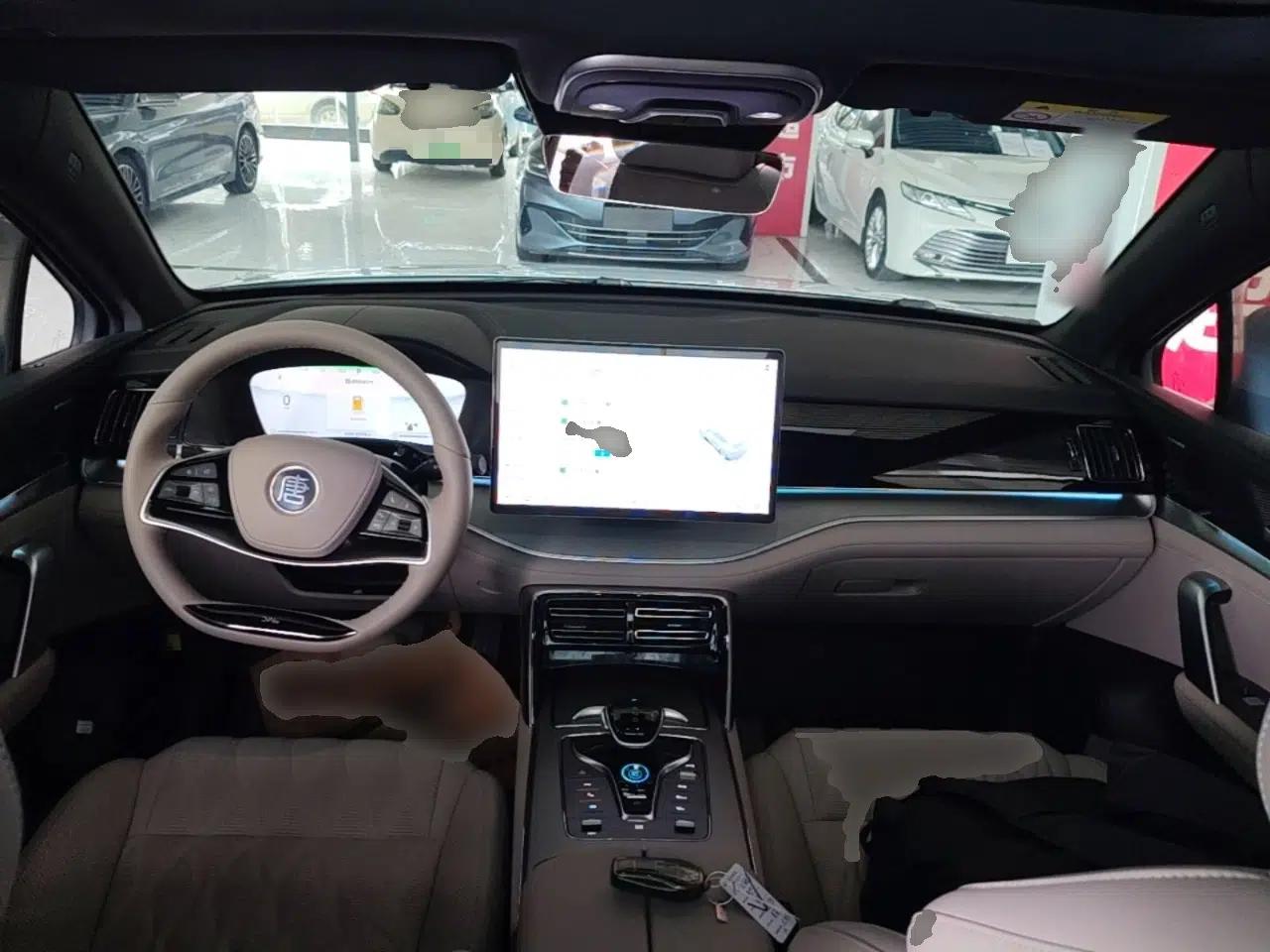 BYD Tang New Energy 2024 DM-i Glory Edition 112KM Prestige Model — миниатюра 12