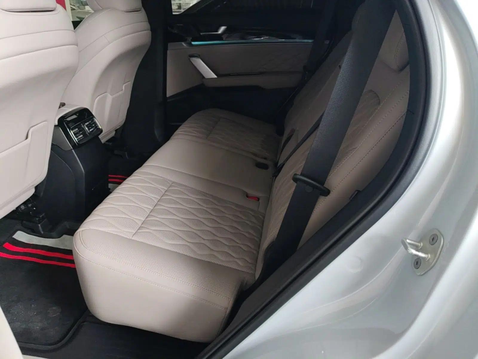 BYD Tang New Energy 2024 DM-i Glory Edition 112KM Prestige Model — миниатюра 20