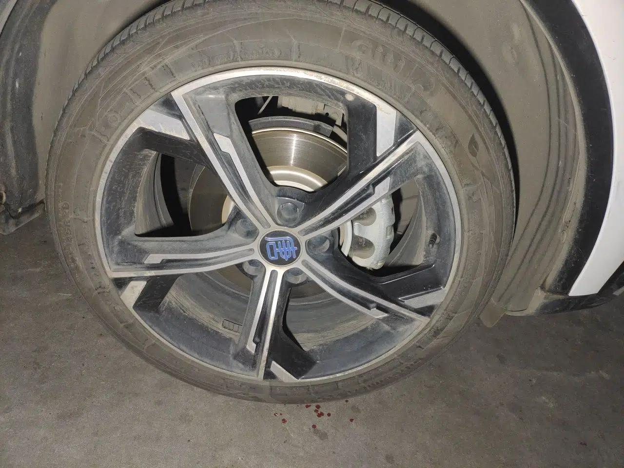 BYD Tang New Energy 2021 DM-i 112KM Prestige Model — миниатюра 8