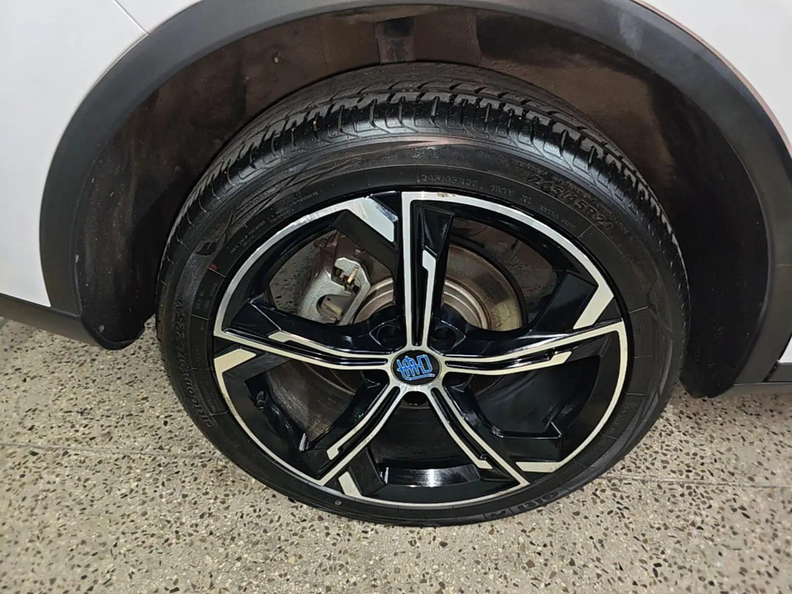 BYD Tang New Energy 2021 DM-i 112KM Prestige Model — миниатюра 11