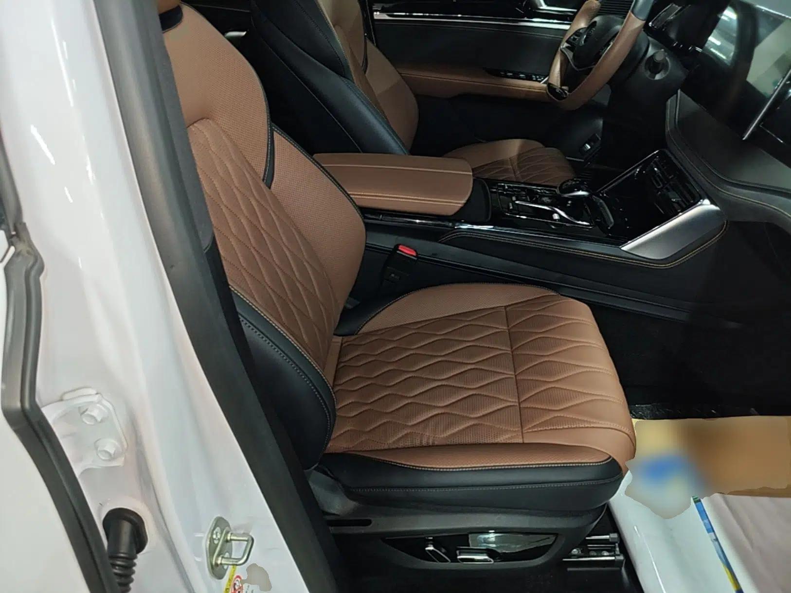 BYD Tang New Energy 2021 DM-i 112KM Prestige Model — миниатюра 19