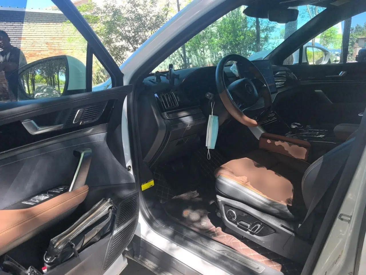 BYD Tang New Energy 2021 DM-i 112KM Prestige Model — миниатюра 16