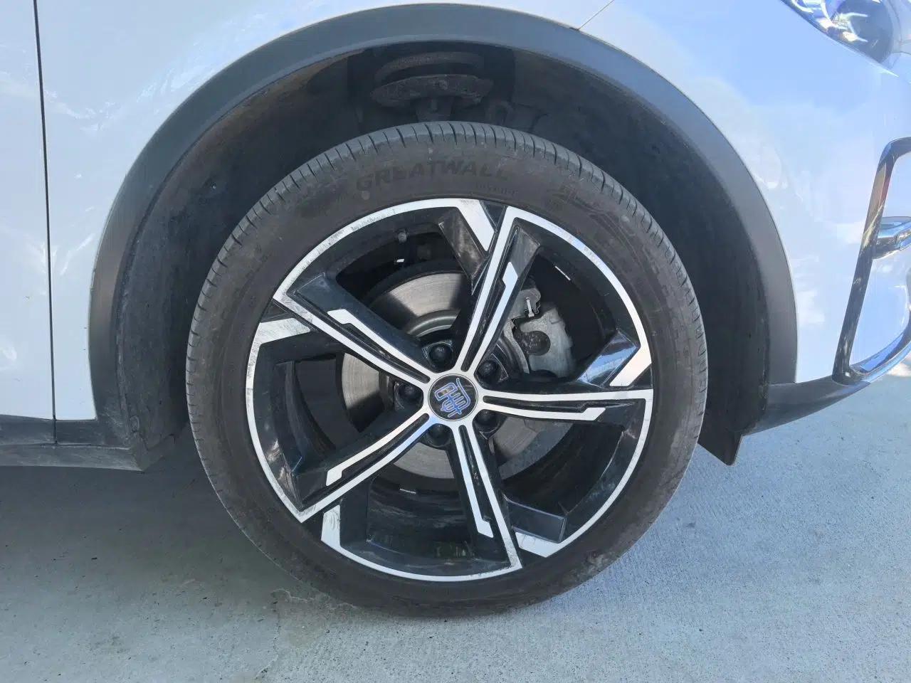 BYD Tang New Energy 2021 DM-i 112KM Prestige Model — миниатюра 8
