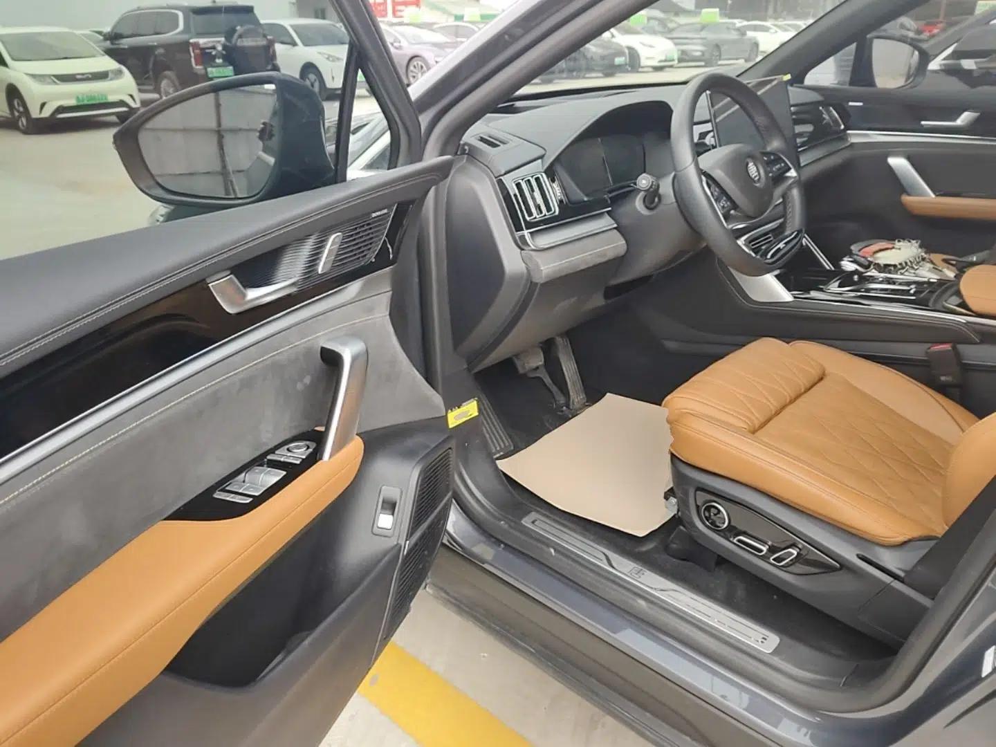 BYD Tang New Energy 2023 DM-i Champion Edition 112KM Prestige Model — миниатюра 23