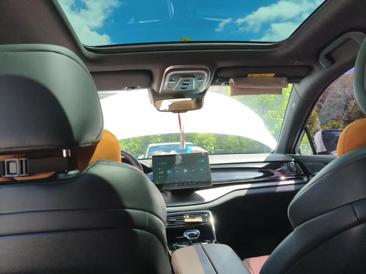 BYD Tang New Energy 2021 DM-i 112KM Prestige Model — миниатюра 18