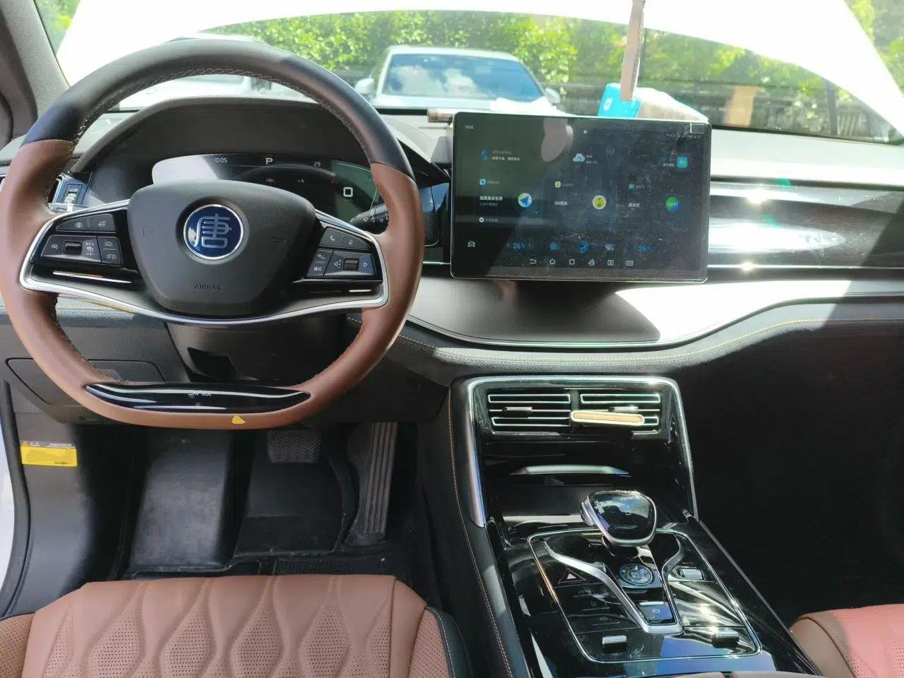 BYD Tang New Energy 2021 DM-i 112KM Prestige Model — миниатюра 9