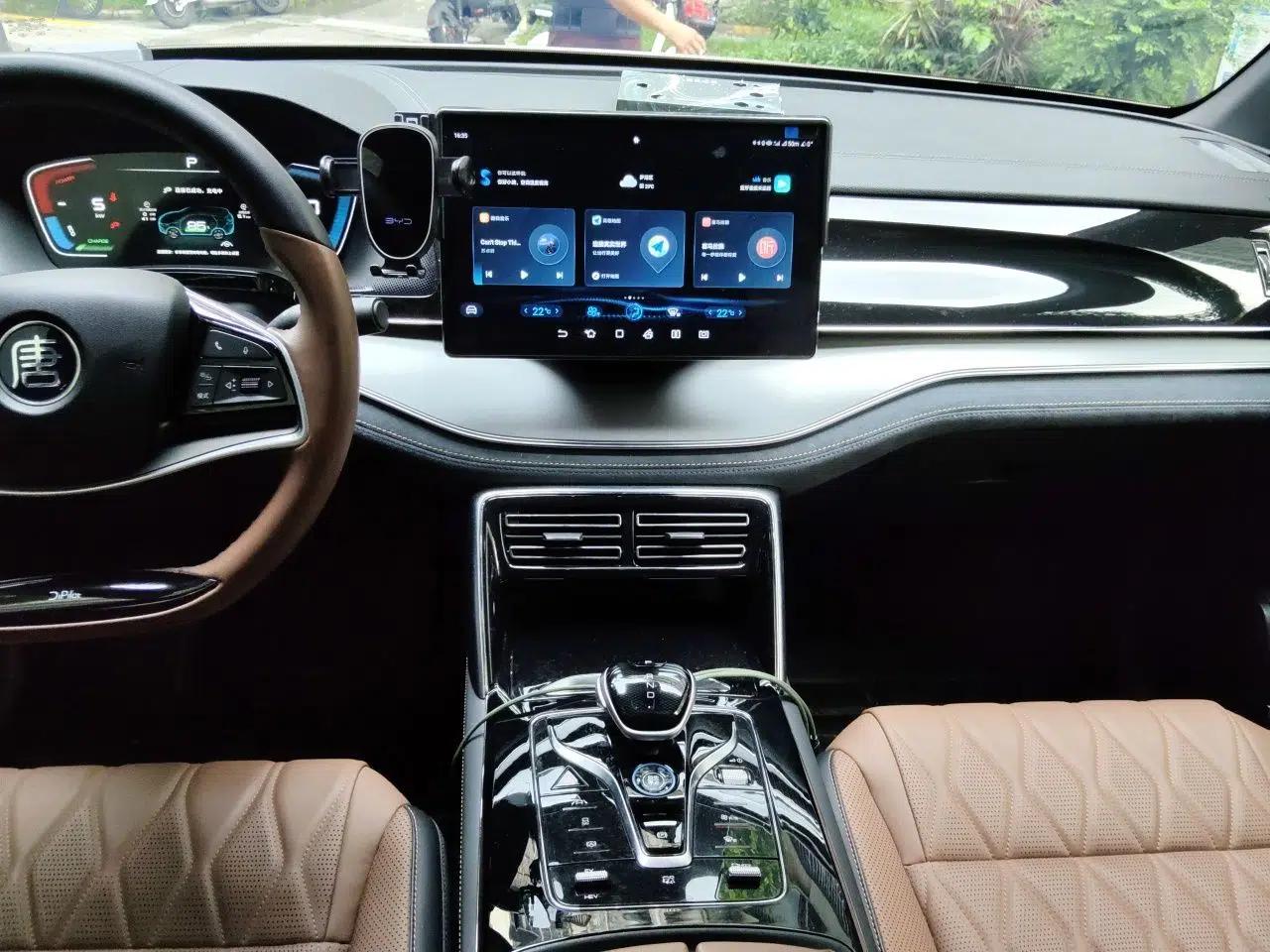 BYD Tang New Energy 2021 DM-i 112KM Prestige Model — миниатюра 13