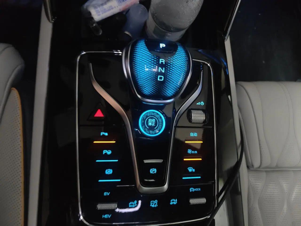 BYD Tang New Energy 2022 DM-p 215KM Four-Wheel Drive Flagship Model — миниатюра 14