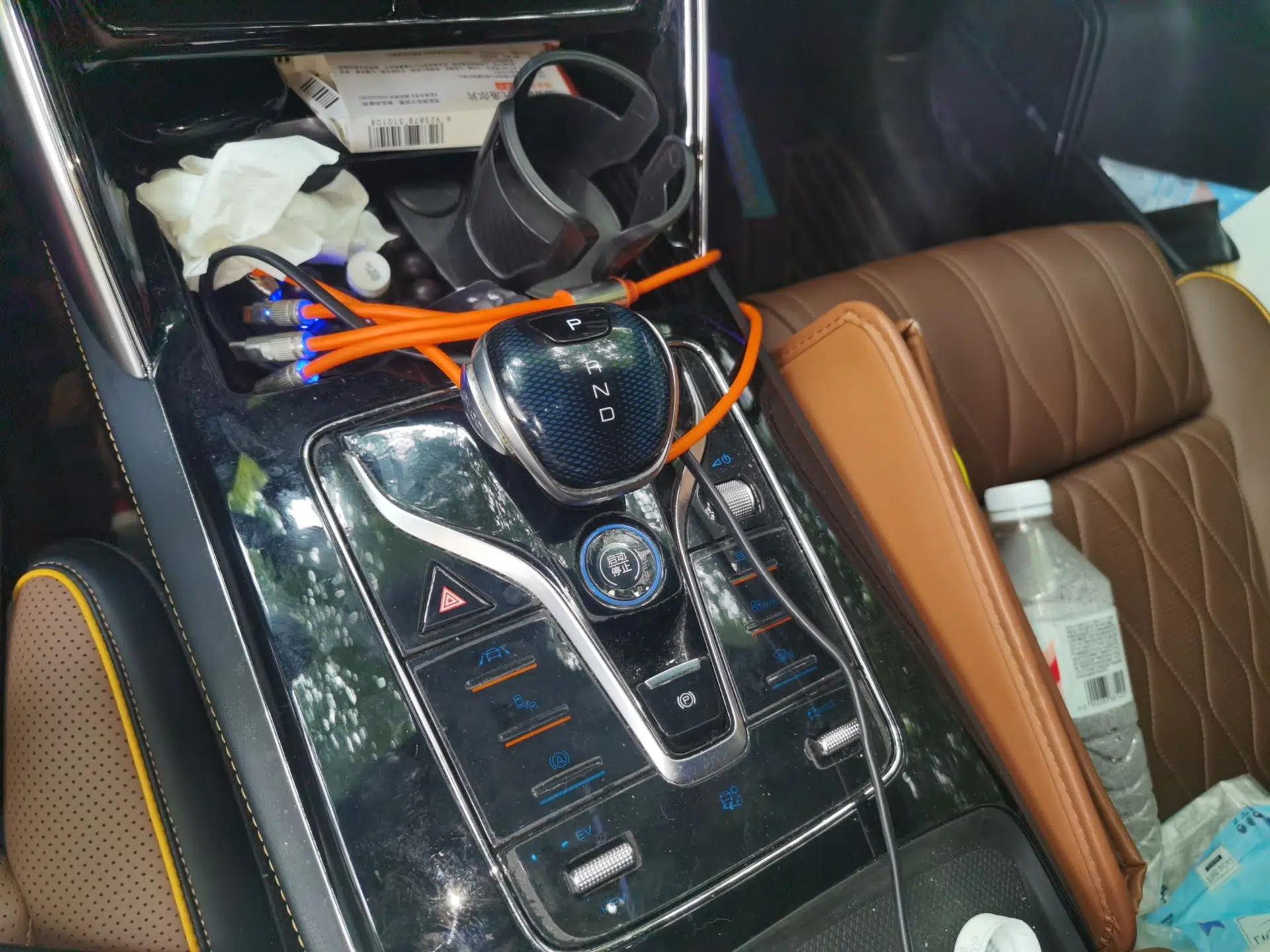 BYD Tang New Energy 2021 DM-i 112KM Prestige Model — миниатюра 14