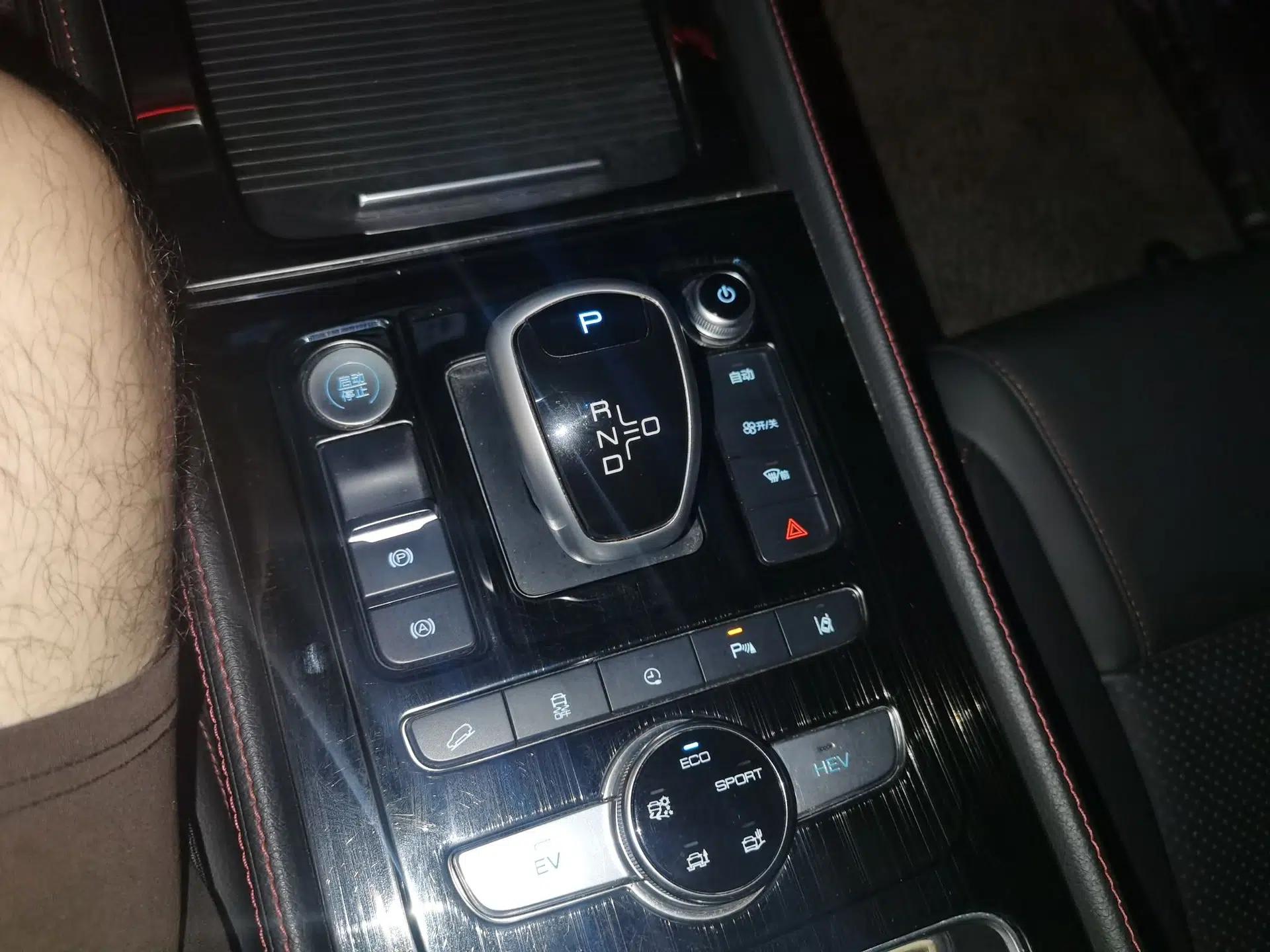 BYD Tang New Energy 2018 DM 2.0T All-Wheel Drive Smart Connectivity Luxury Model 7 Seats China V Emission Standard — миниатюра 14