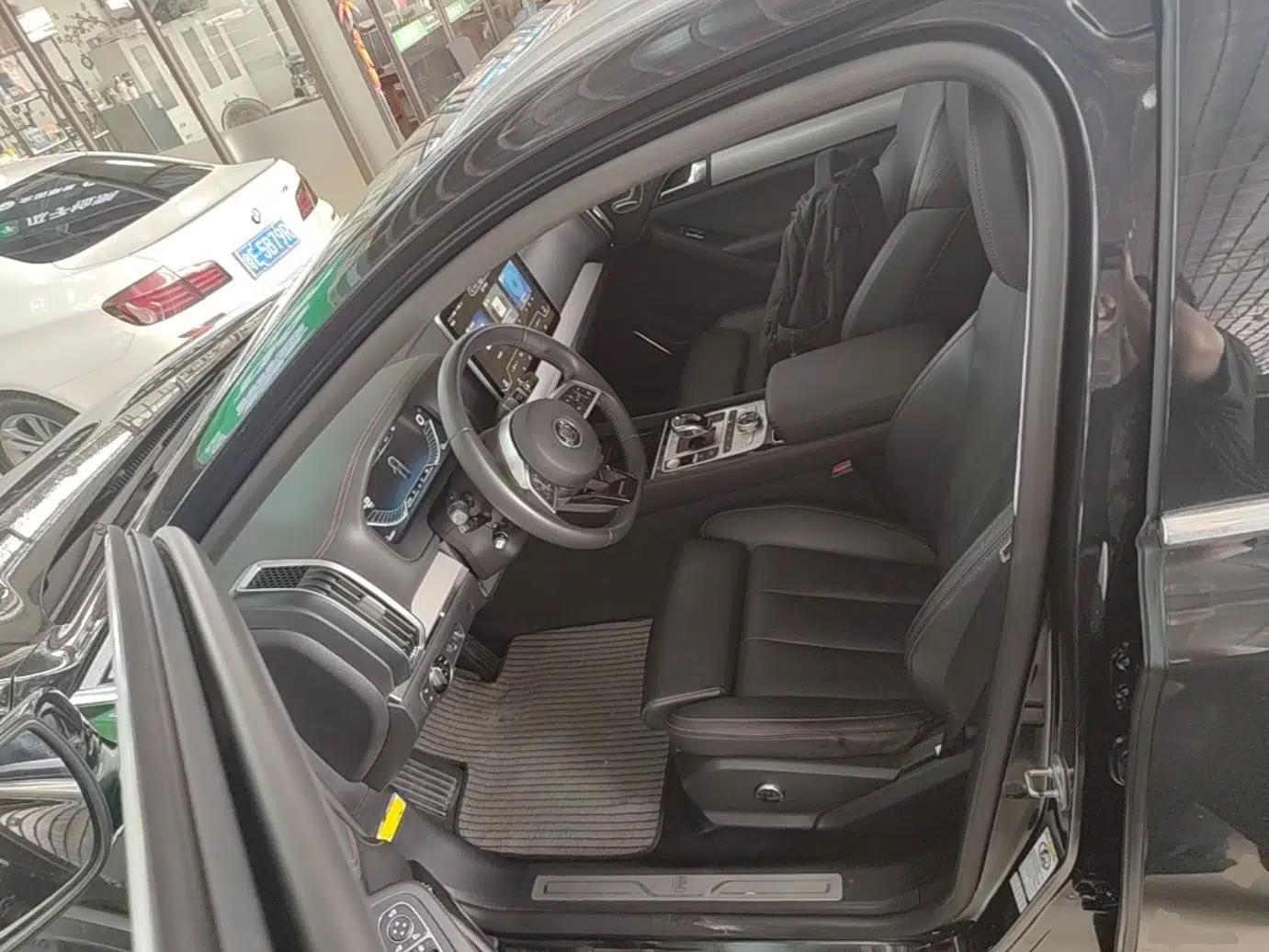 BYD Tang New Energy 2018 DM 2.0T All-Wheel Drive Smart Connect Elite 7-Seater China V Emission Standard — миниатюра 17