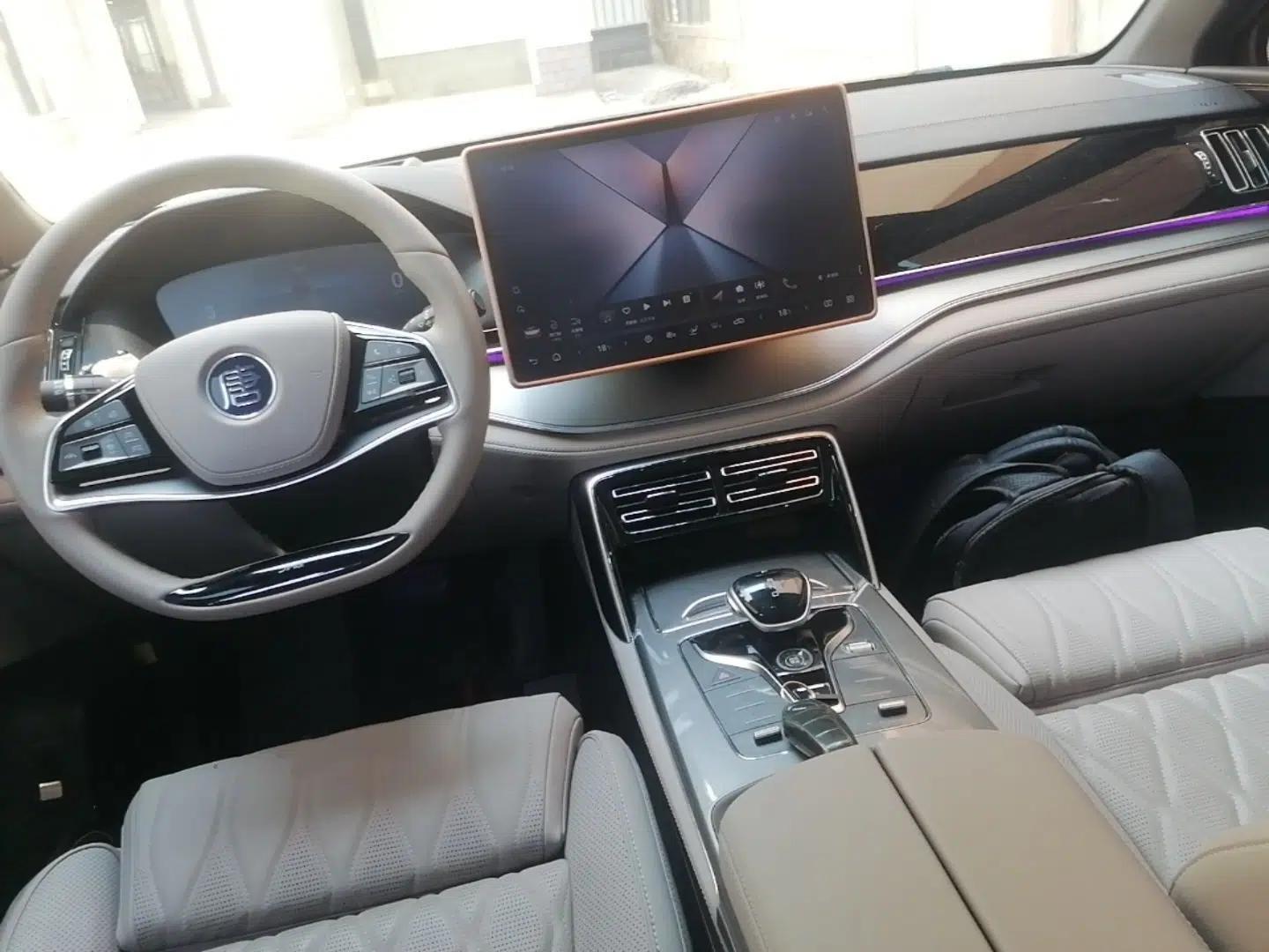 BYD Tang New Energy 2024 DM-i Glory Edition 112KM Flagship Model — миниатюра 17