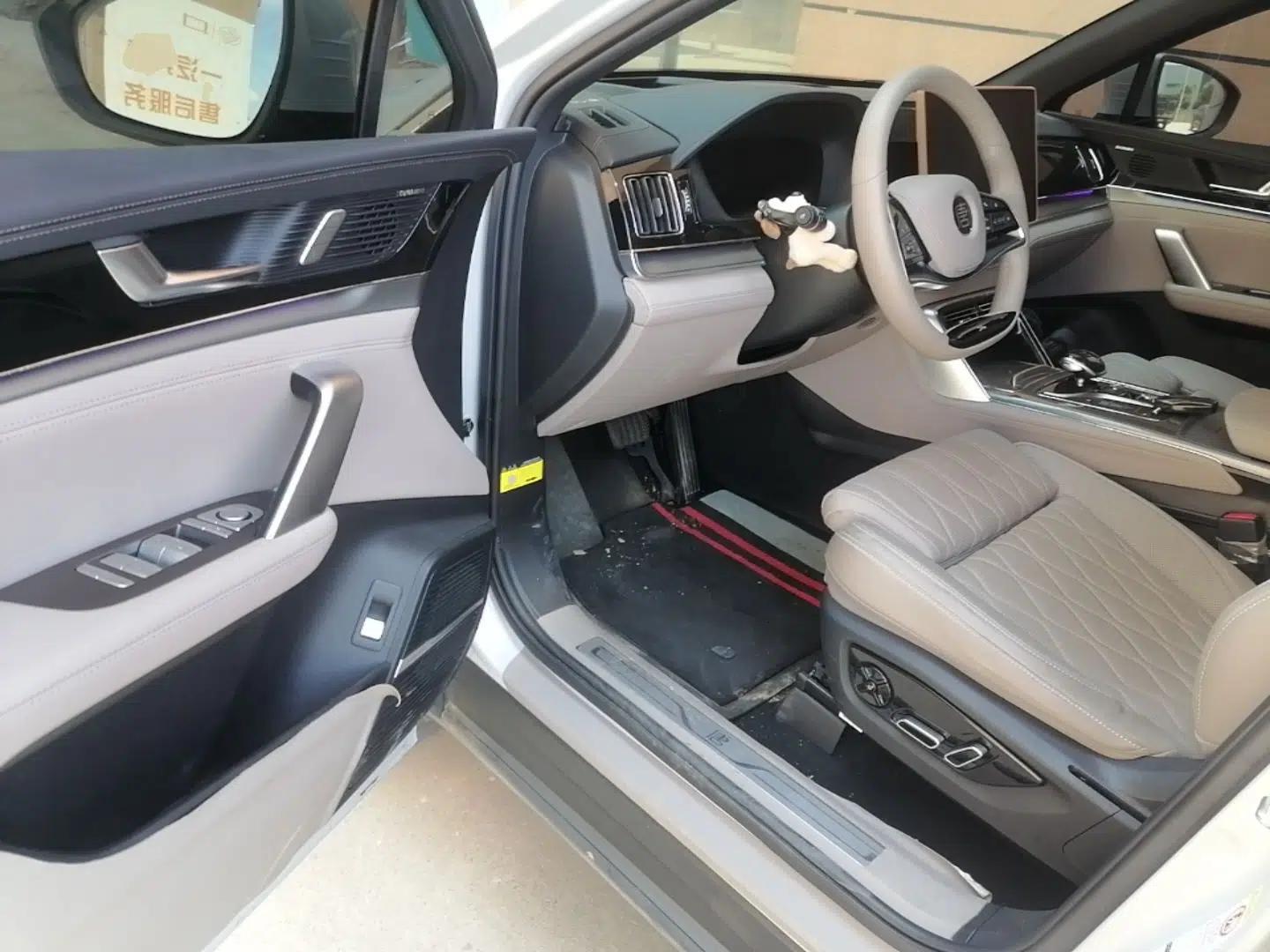 BYD Tang New Energy 2024 DM-i Glory Edition 112KM Flagship Model — миниатюра 23