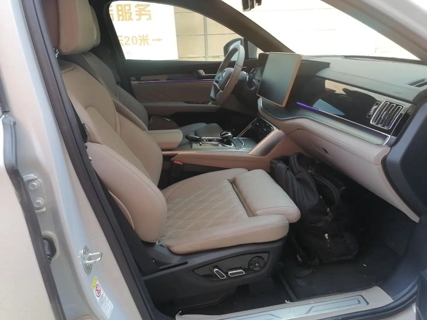 BYD Tang New Energy 2024 DM-i Glory Edition 112KM Flagship Model — миниатюра 24
