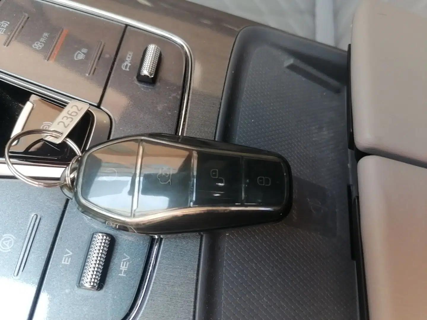 BYD Tang New Energy 2024 DM-i Glory Edition 112KM Flagship Model — миниатюра 28