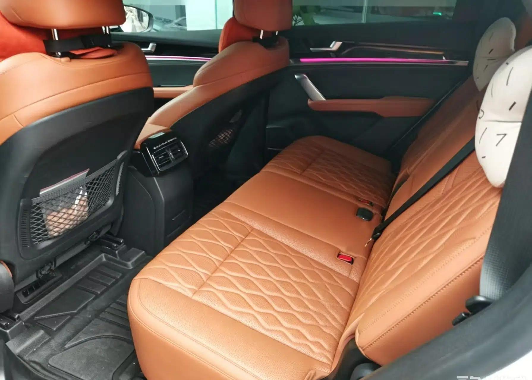 BYD Tang New Energy 2023 DM-i Champion Edition 112KM Prestige Model — миниатюра 29