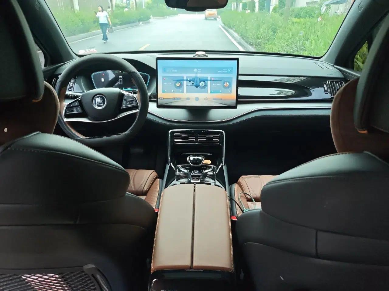 BYD Tang New Energy 2021 DM-i 112KM Prestige Model — миниатюра 9