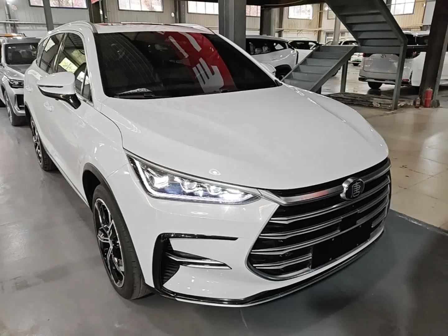 BYD Tang New Energy 2021 DM-i 112KM Prestige Model — миниатюра 3