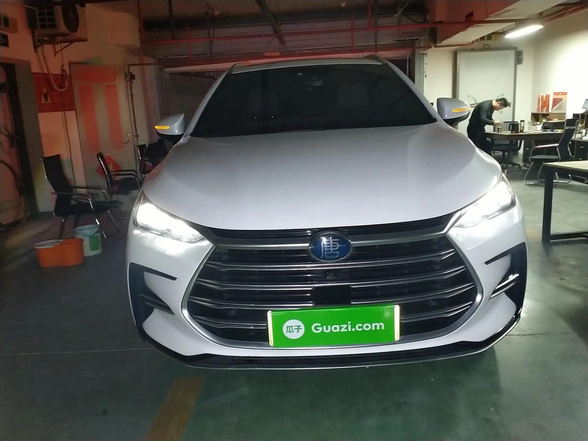 BYD Tang New Energy 2021 DM-i 112KM Prestige Model — миниатюра 2