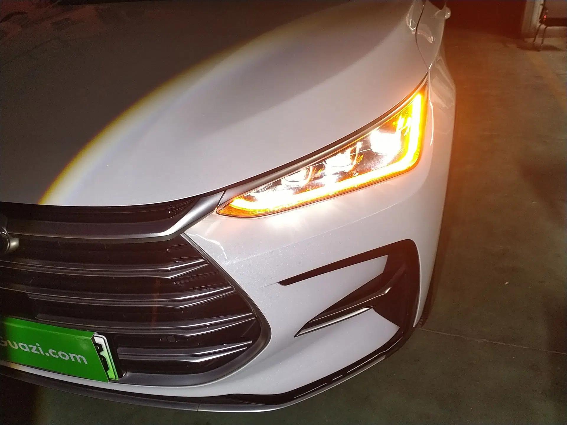BYD Tang New Energy 2021 DM-i 112KM Prestige Model — миниатюра 6