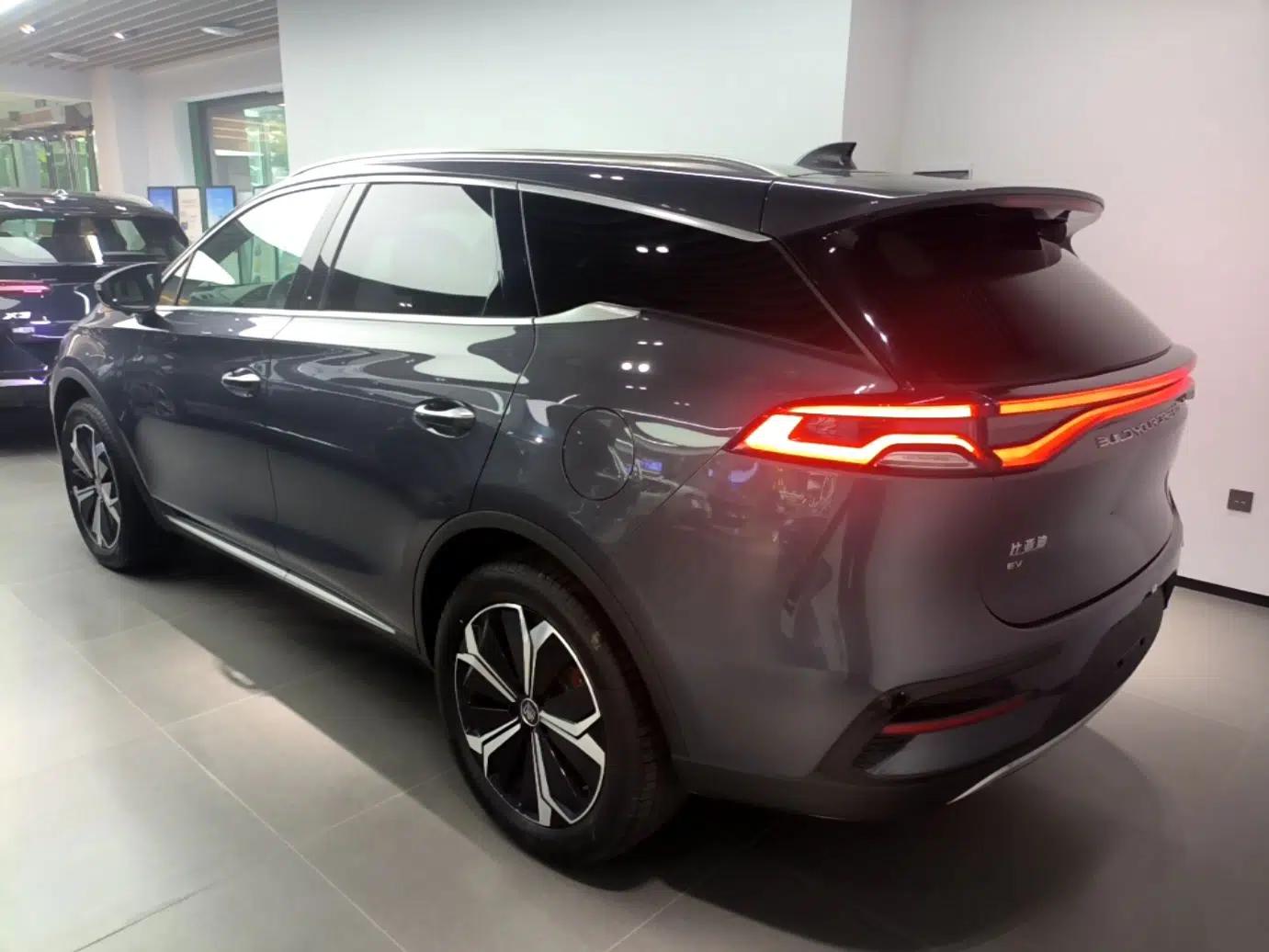 BYD Tang New Energy 2022 EV 600KM Luxury Model — миниатюра 8