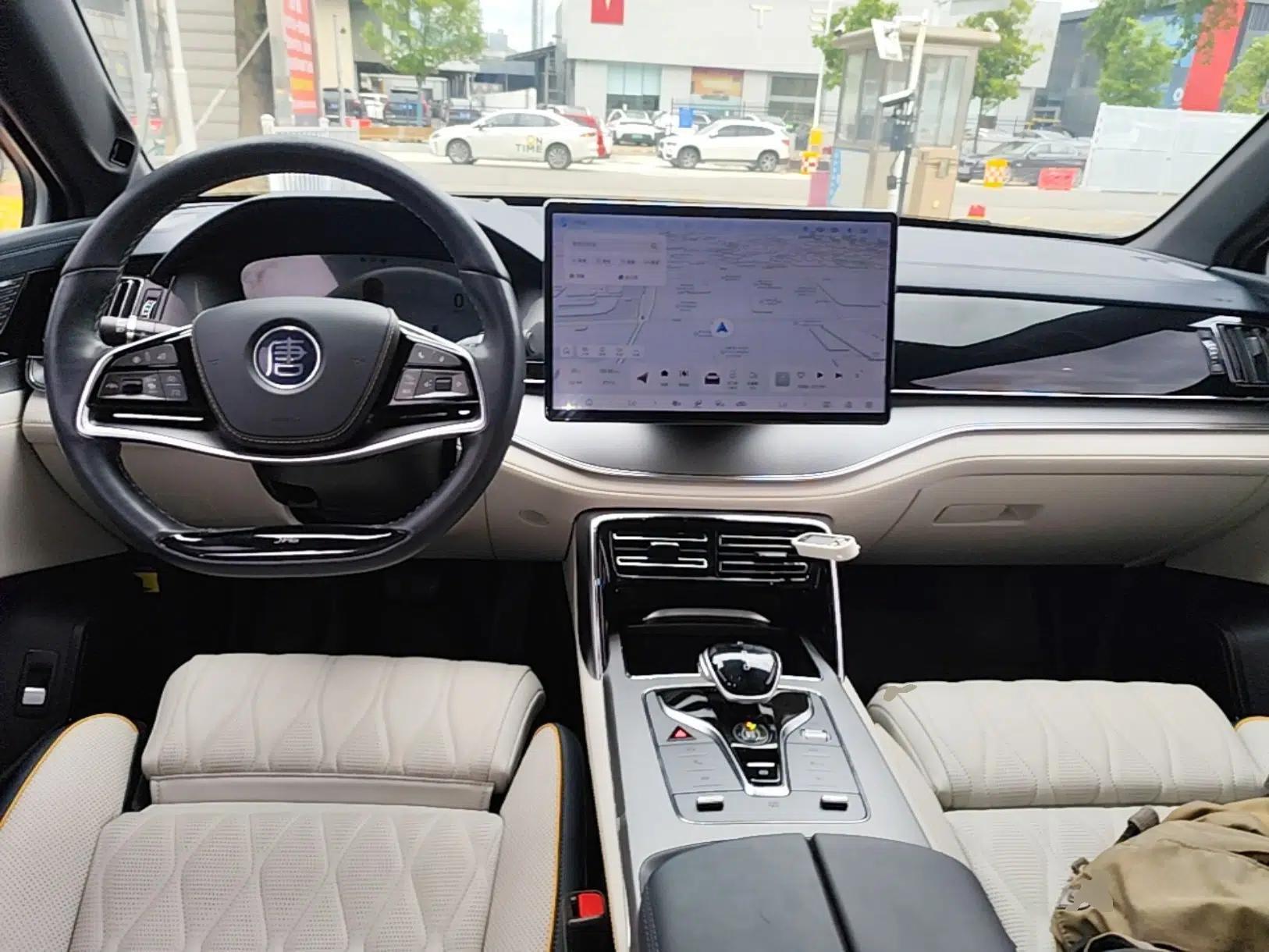 BYD Tang New Energy 2024 EV Champion Edition 730KM Deluxe Model — миниатюра 19