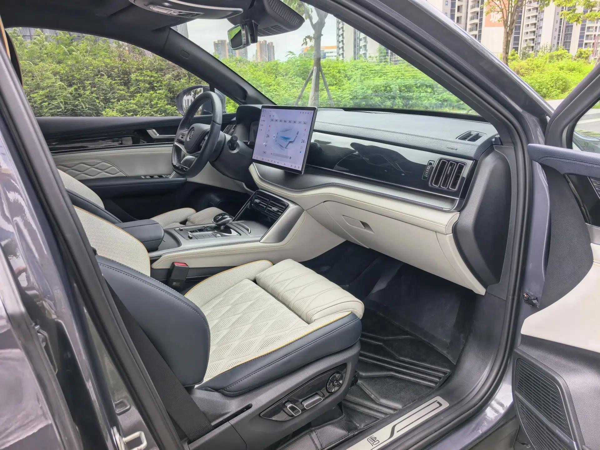 BYD Tang New Energy 2024 EV Champion Edition 730KM Deluxe Model — миниатюра 26