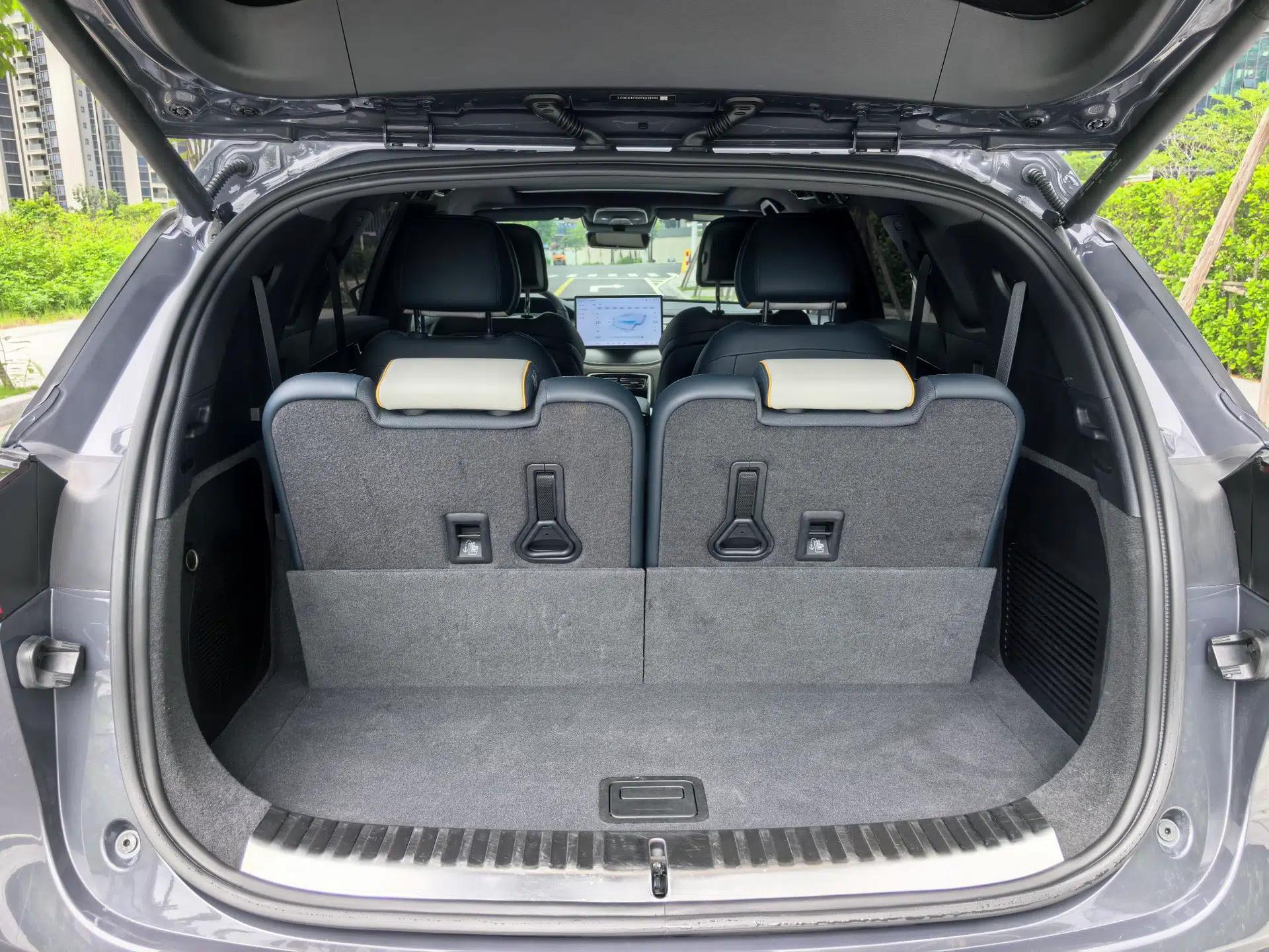 BYD Tang New Energy 2024 EV Champion Edition 730KM Deluxe Model — миниатюра 29